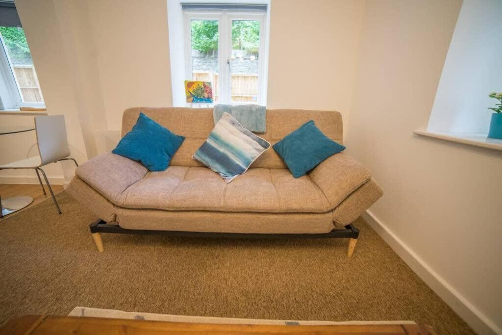 Champion Court Two Bedroom Flat Bristol Extérieur photo