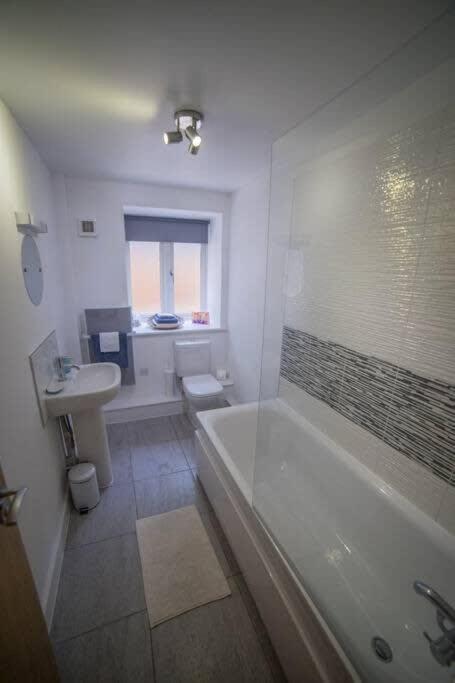 Champion Court Two Bedroom Flat Bristol Extérieur photo